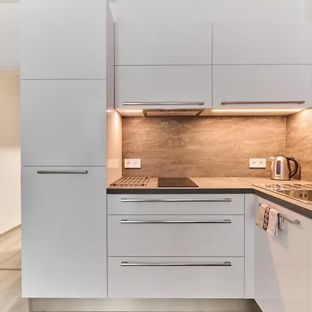 Elite - Fristenskeho A, Appartamento